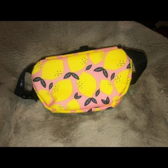 GRAIN Bin Brewery Insulated Cooler Fanny Pack Waist Bag Lemon Fruit Print - Picture 3 of 7